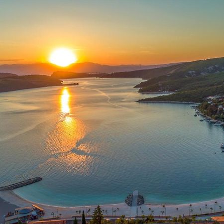 Apartments With A Parking Space Smrika, Kraljevica - 15709 Εξωτερικό φωτογραφία